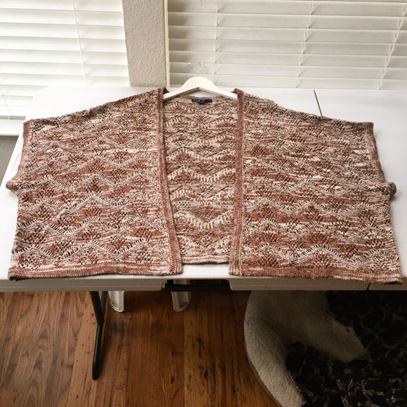B & G Brand Variegated Brown & Cream Batwing Knit Open Front Sweater, Me… - Picture 7 of 8